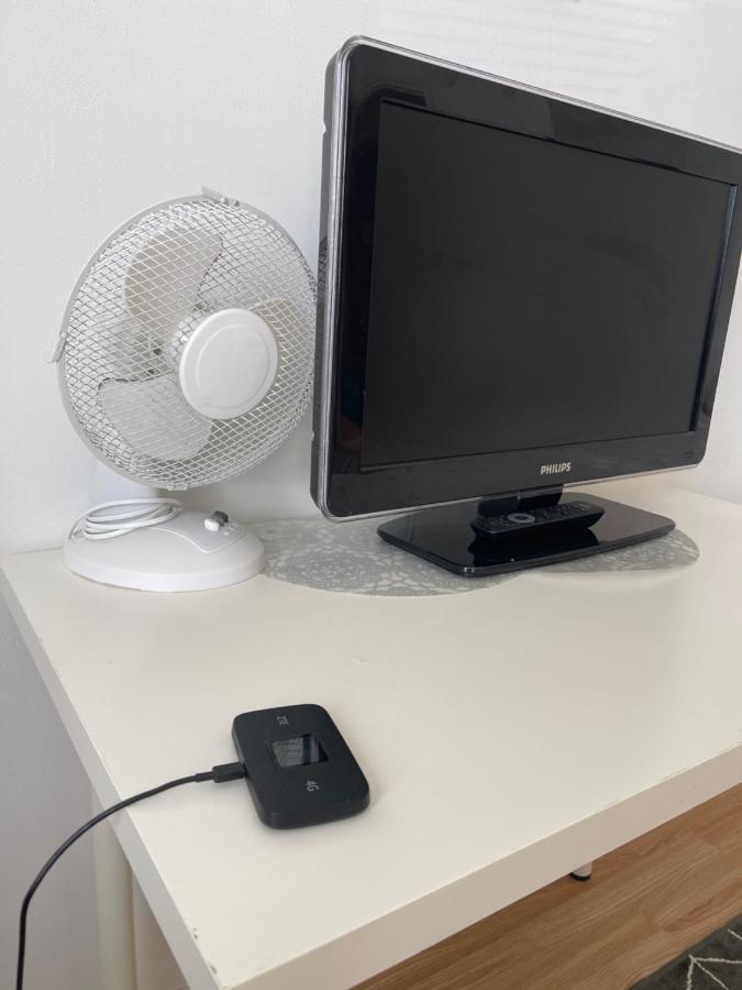 Yksio Kilometri Jokirannasta Forilta Apartment Turku Luaran gambar